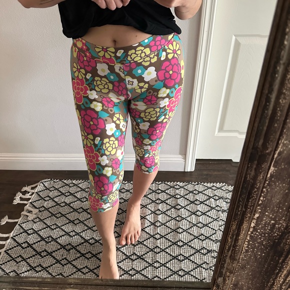 Brazilian Cropped Leggings Size Small floral colorful - Picture 6 of 8